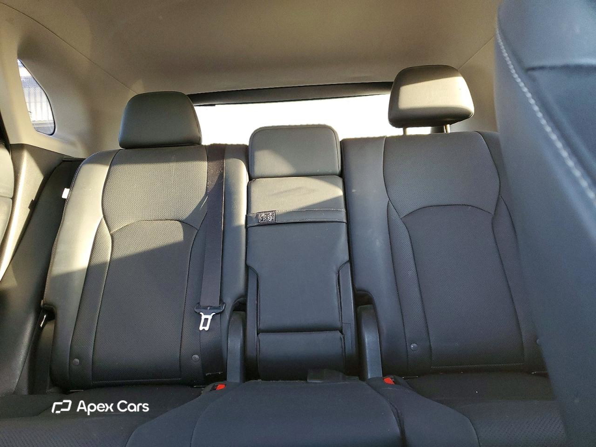 Lexus RX 2022