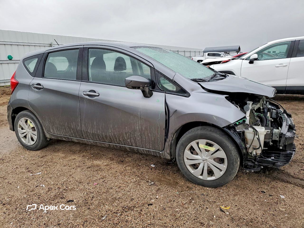Nissan Versa 2018