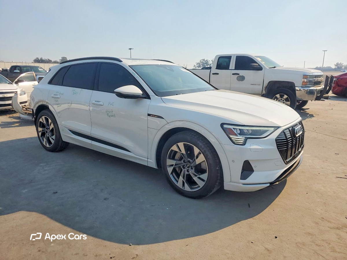 Audi e-tron 2022