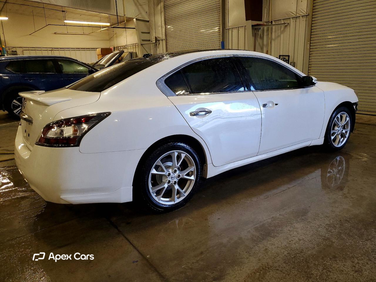 Nissan Maxima 2012