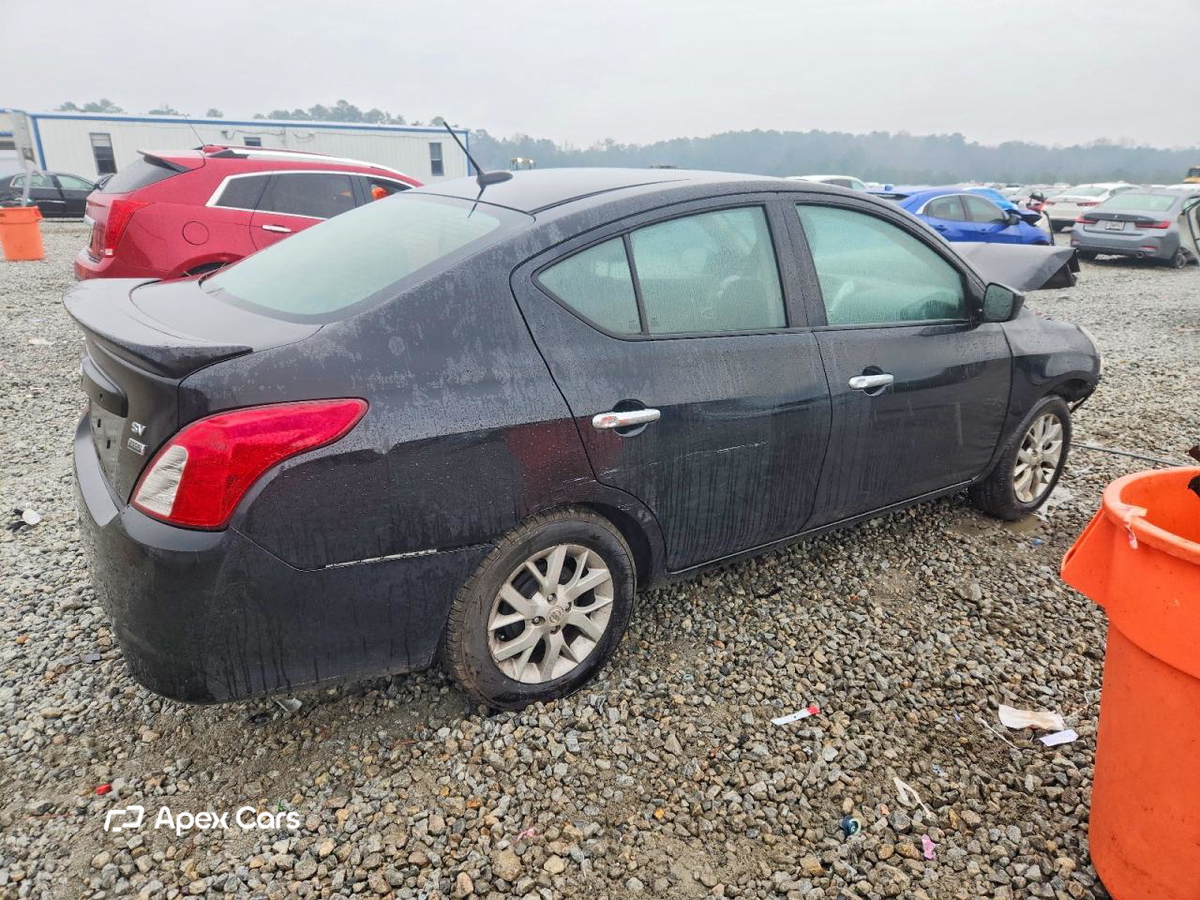 Nissan Versa 2017