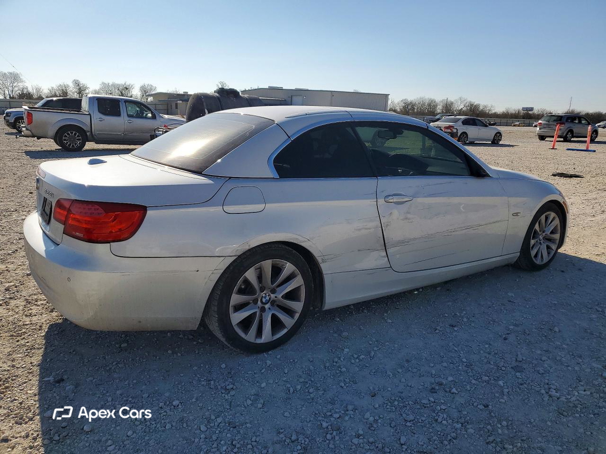 BMW Series 3 2011