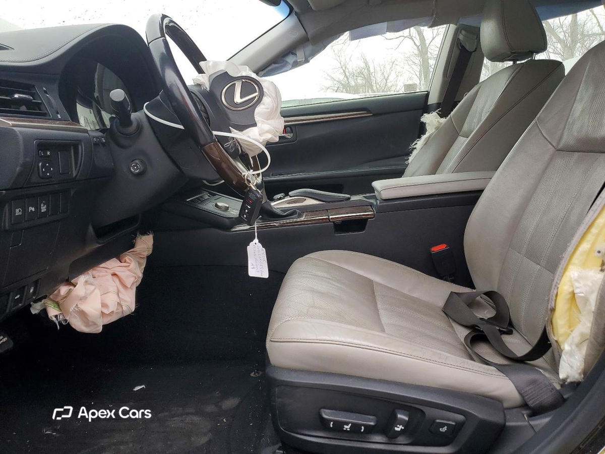 Lexus ES 2016