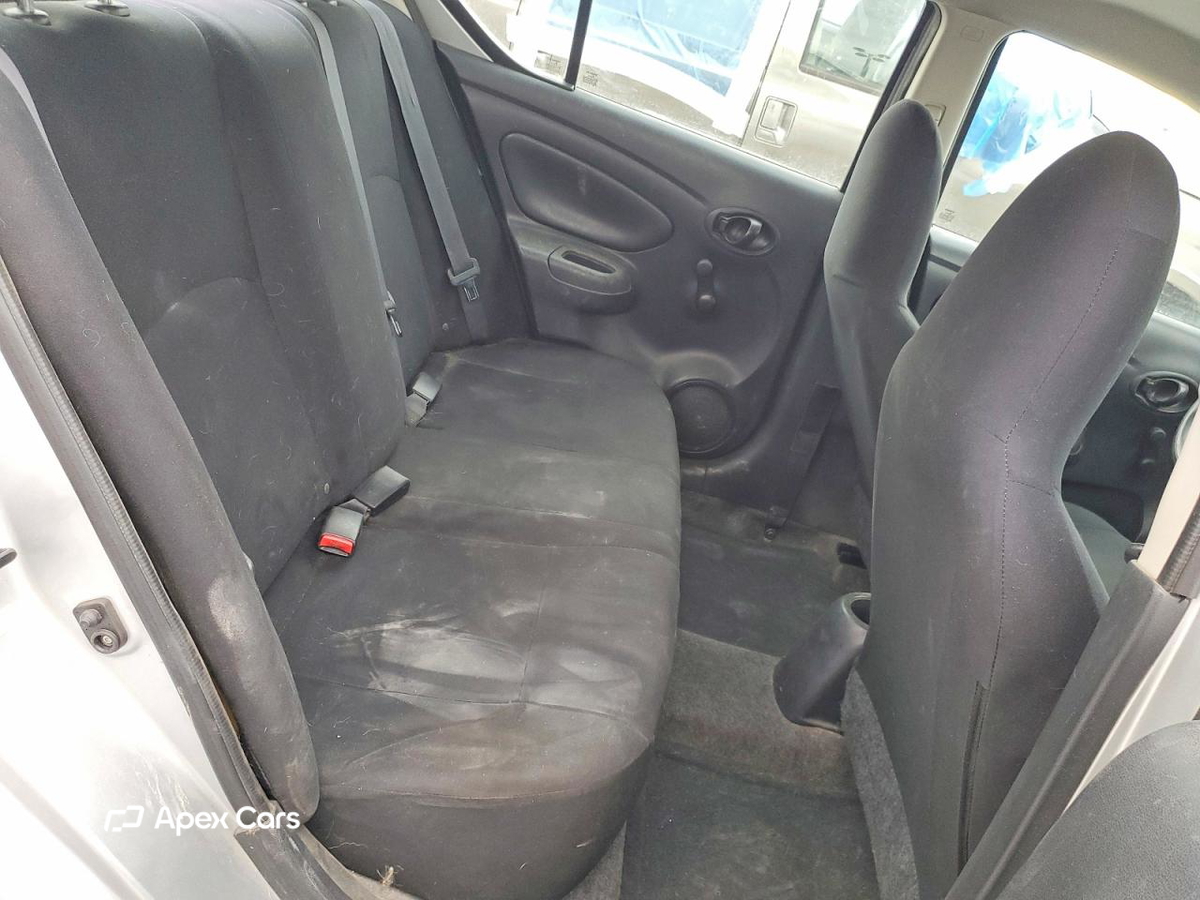 Nissan Versa 2014