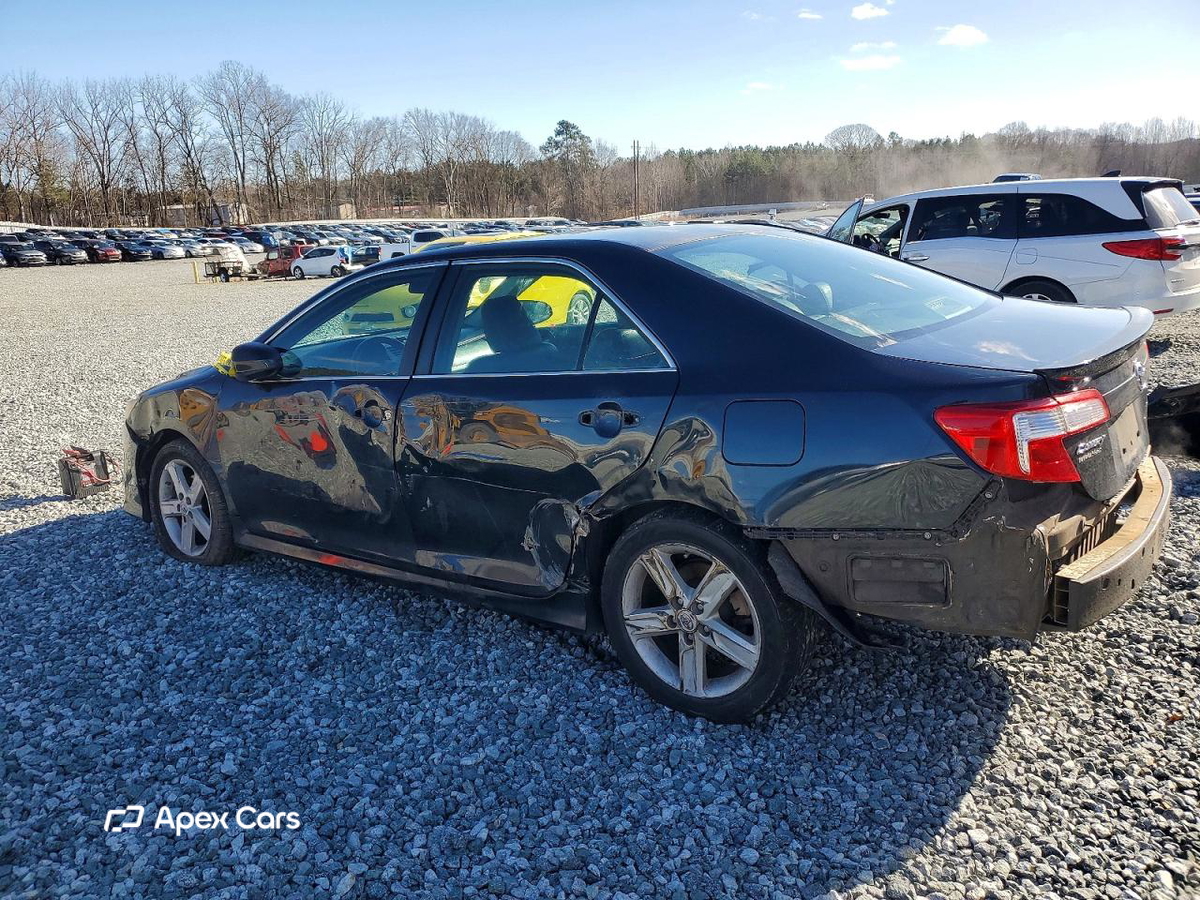 Toyota Camry 2012