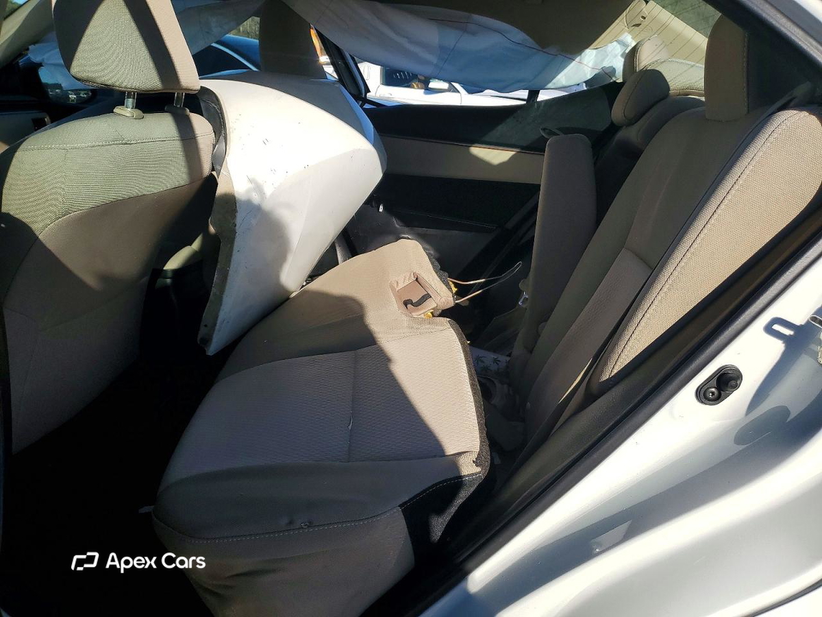Toyota Corolla 2015