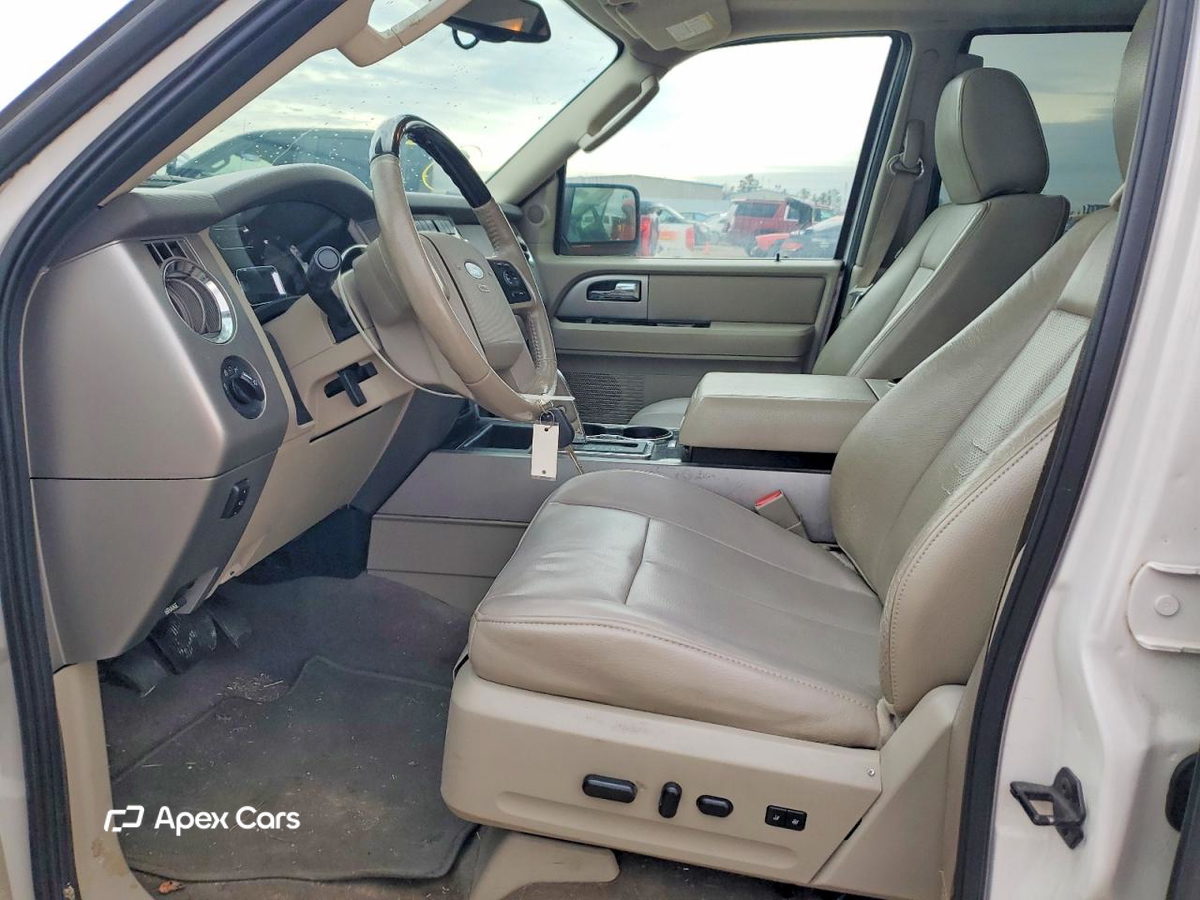 Ford Expedition 2011