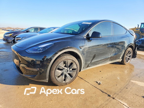 Tesla Model Y 2025 - Image 1 of 14