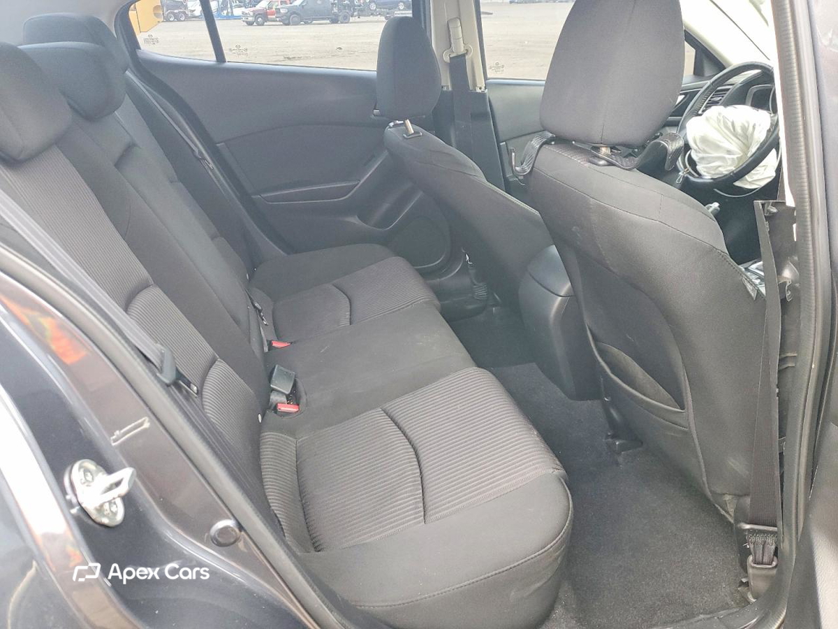 Mazda 3 2016