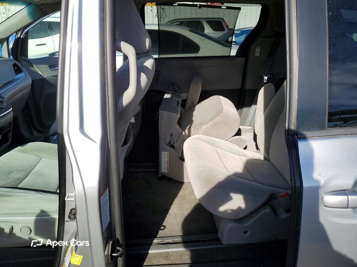 Toyota Sienna 2017
