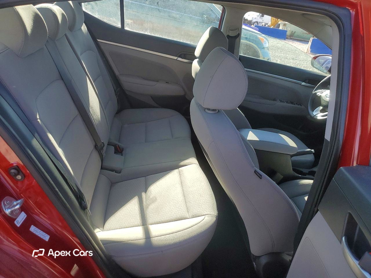 Hyundai Elantra 2019