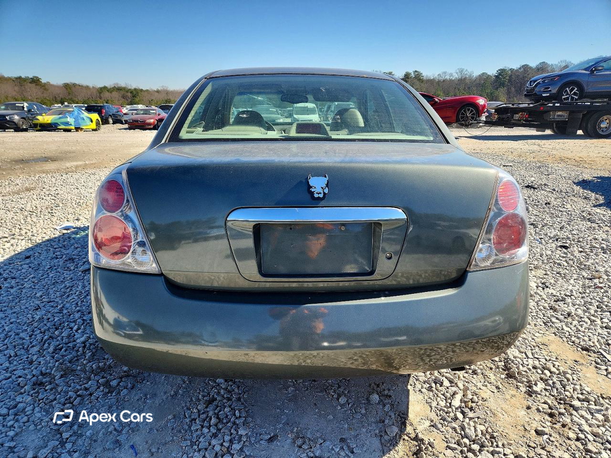 Nissan Altima 2005