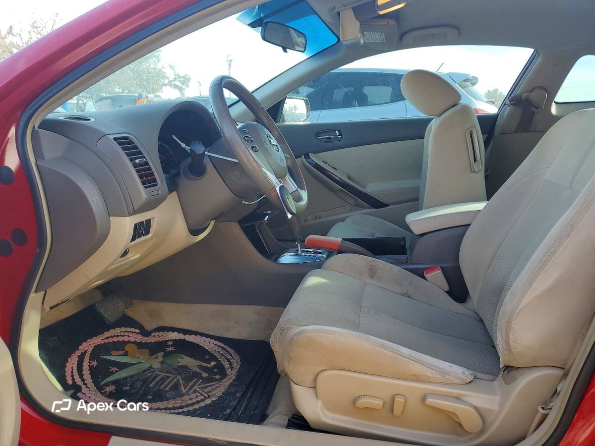 Nissan Altima 2011