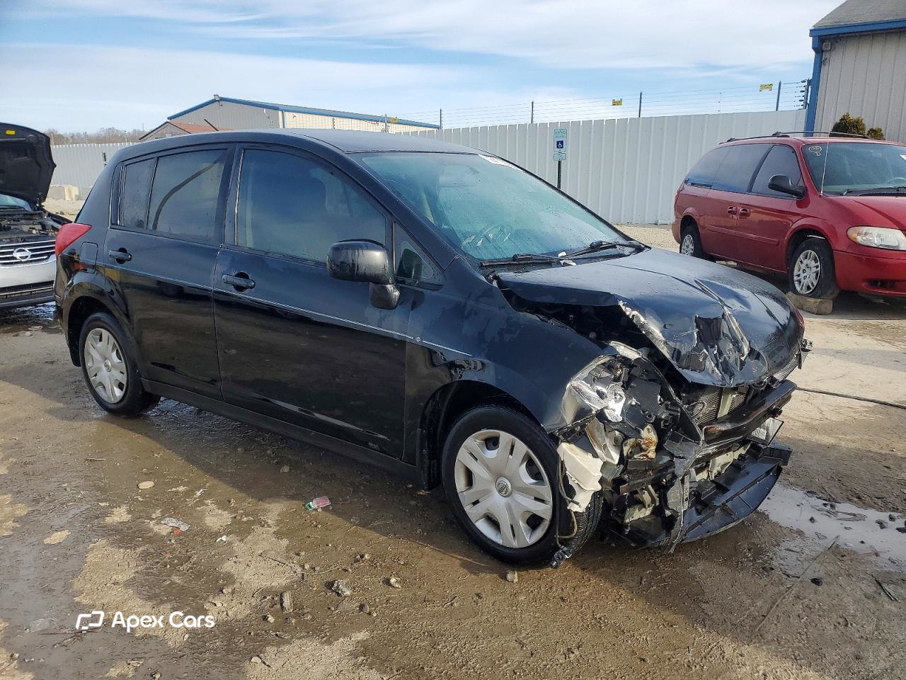 Nissan Versa 2011