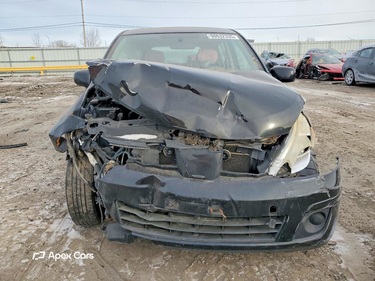 Nissan Versa 2008