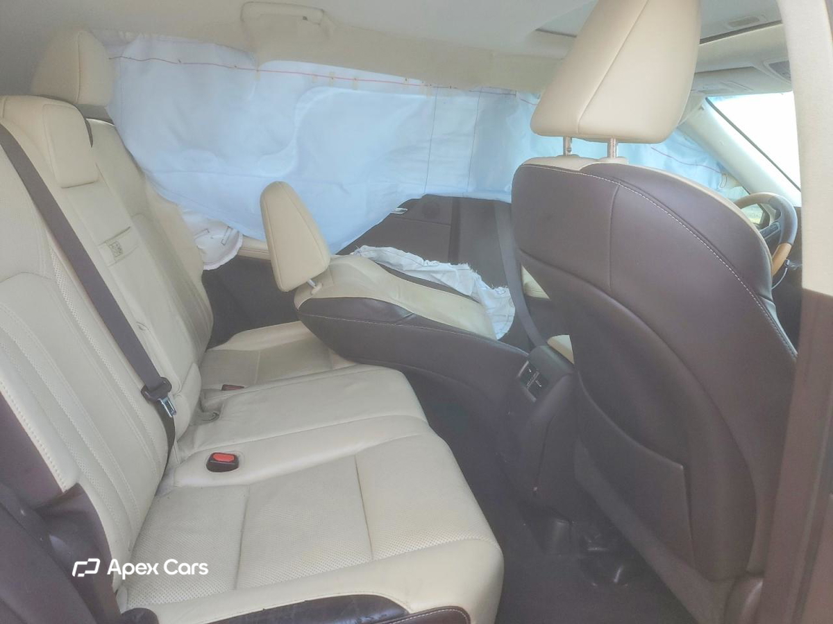 Lexus RX 2019