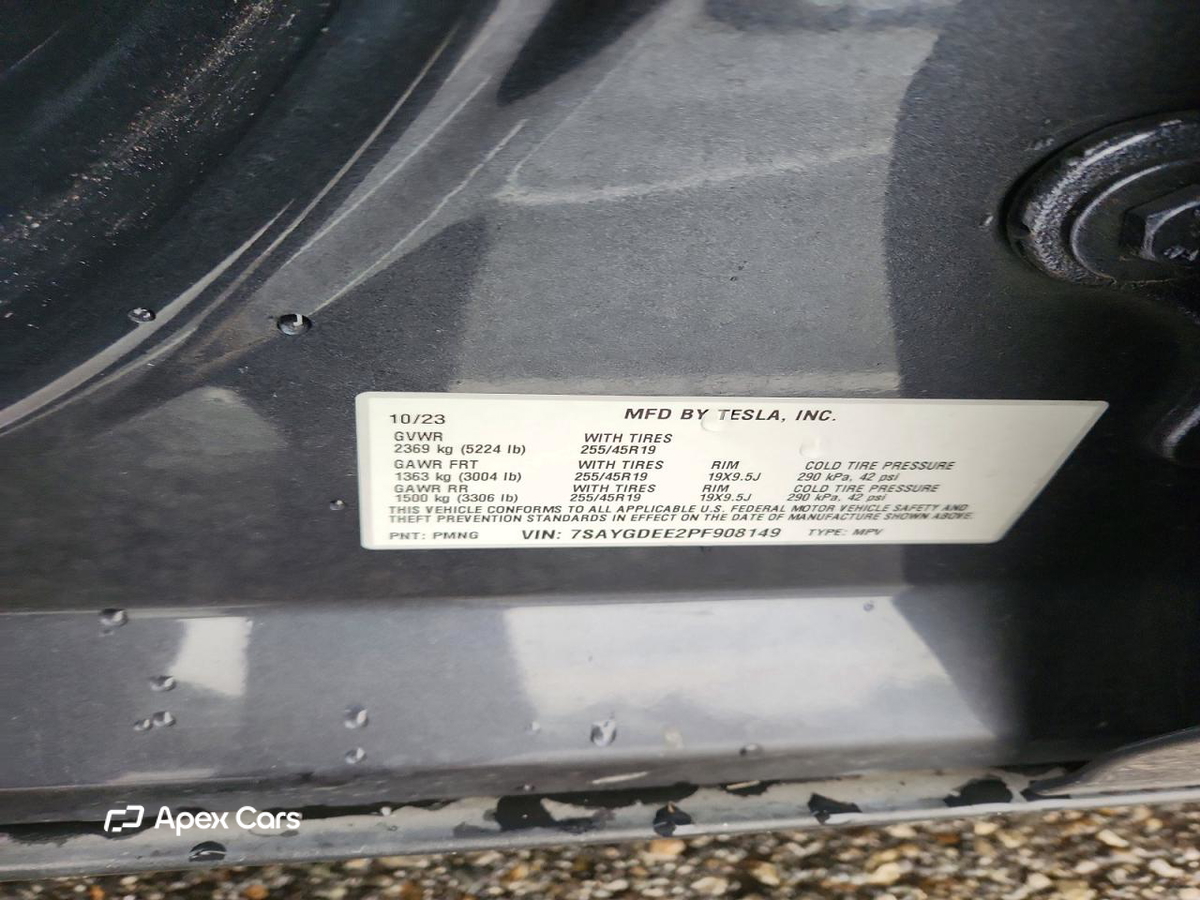 Tesla Model Y 2023
