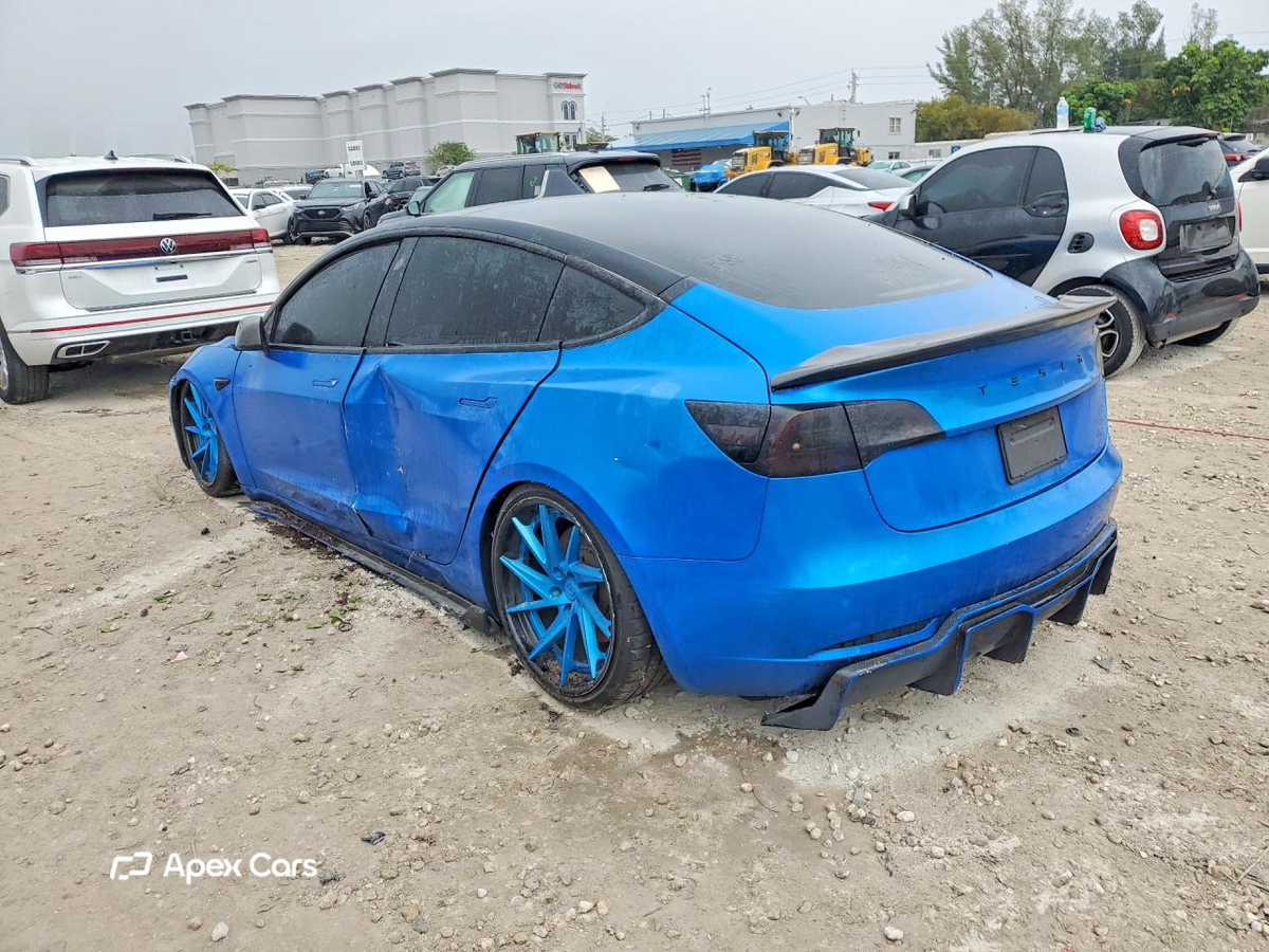 Tesla Model 3 2020