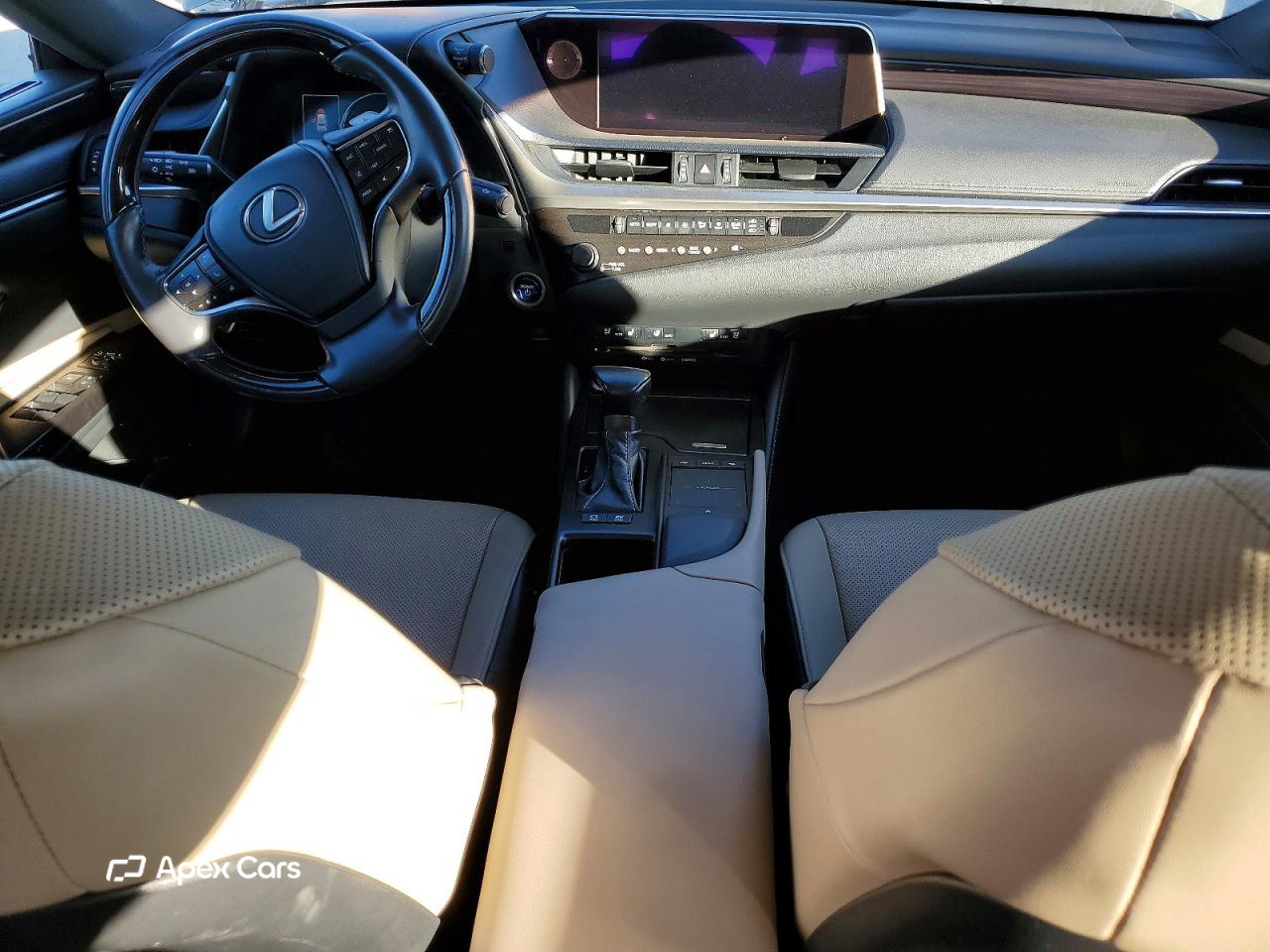 Lexus ES 2020