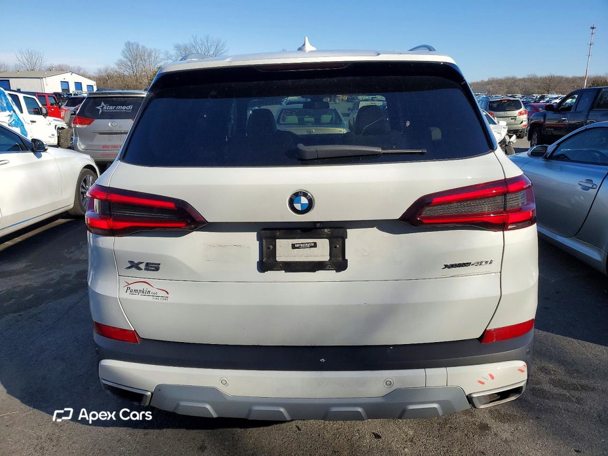 BMW X5 2021