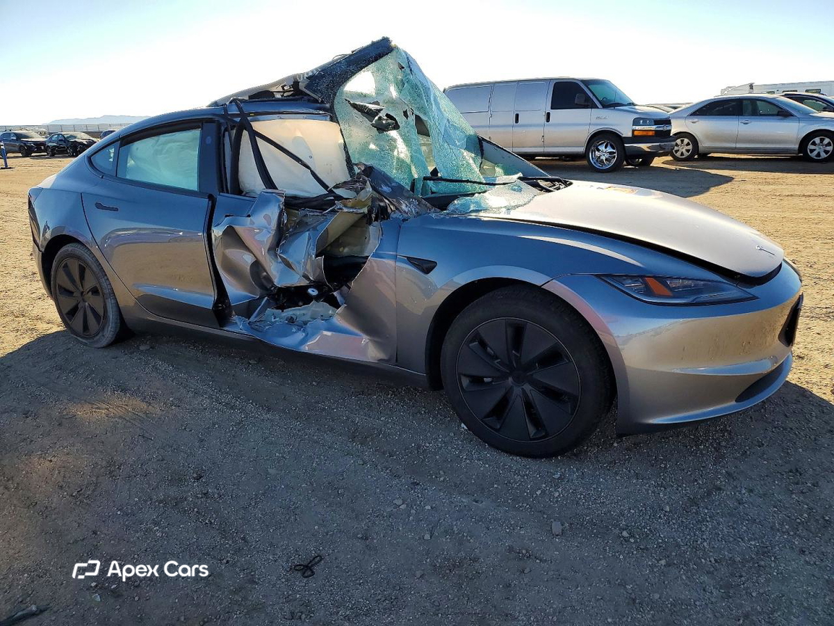 Tesla Model 3 2025
