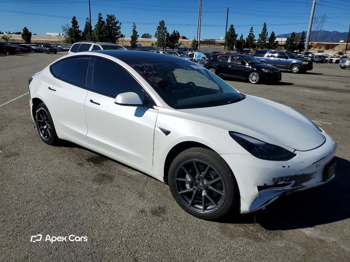 Tesla Model 3 2023