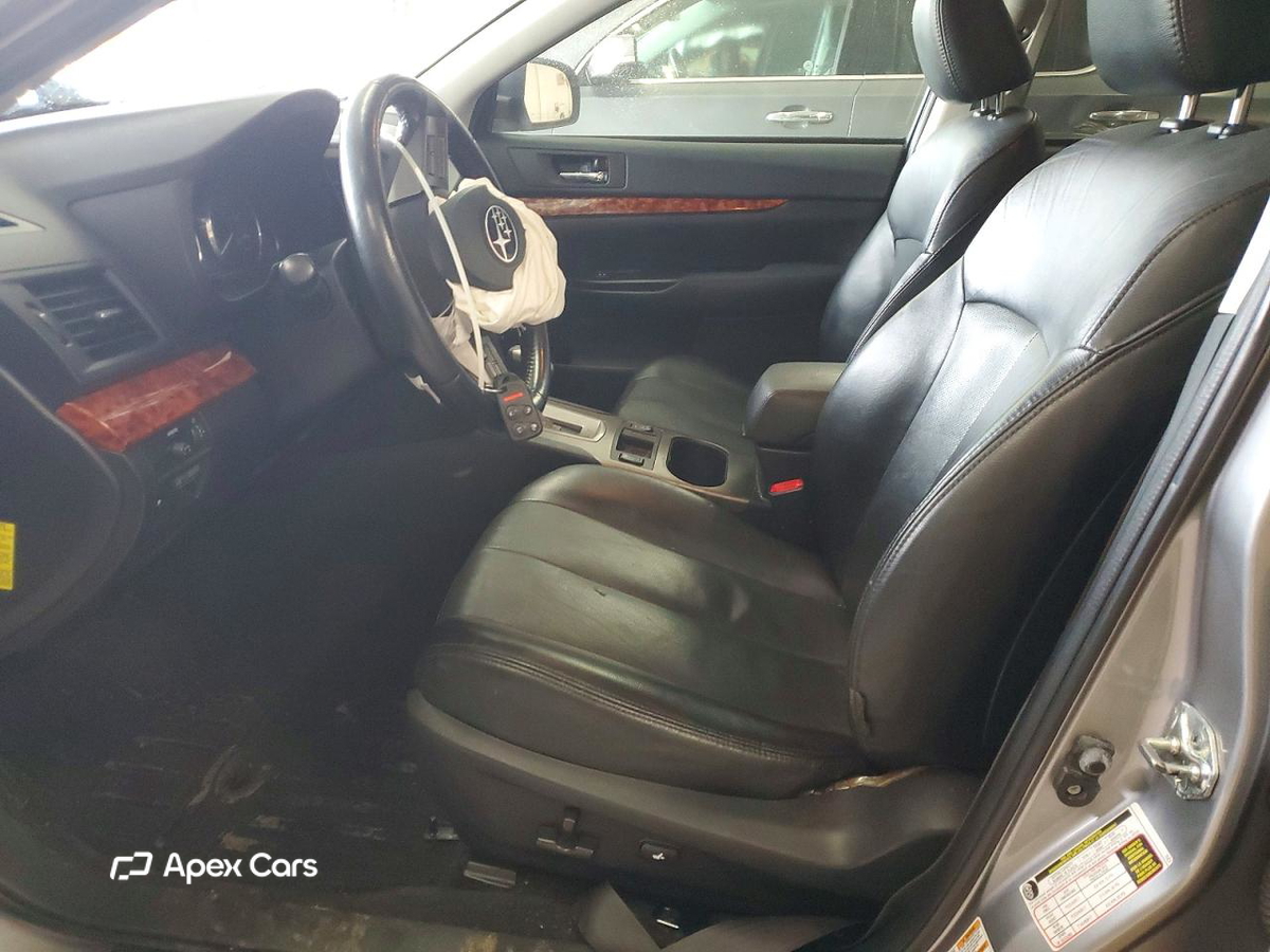 Subaru Outback 2011