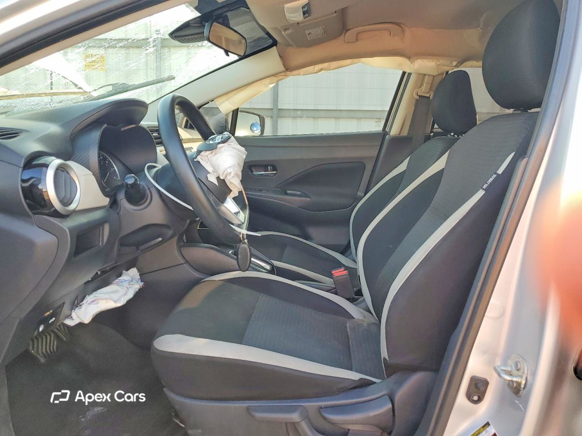 Nissan Versa 2021