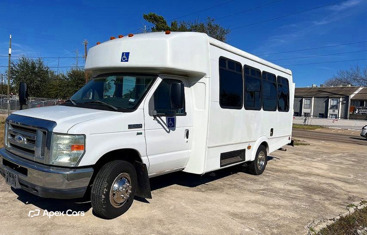 Ford Econoline 2014