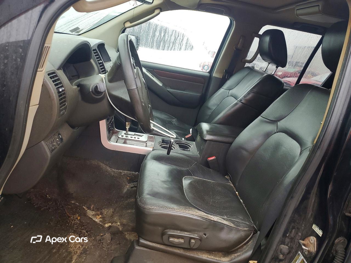 Nissan Pathfinder 2011