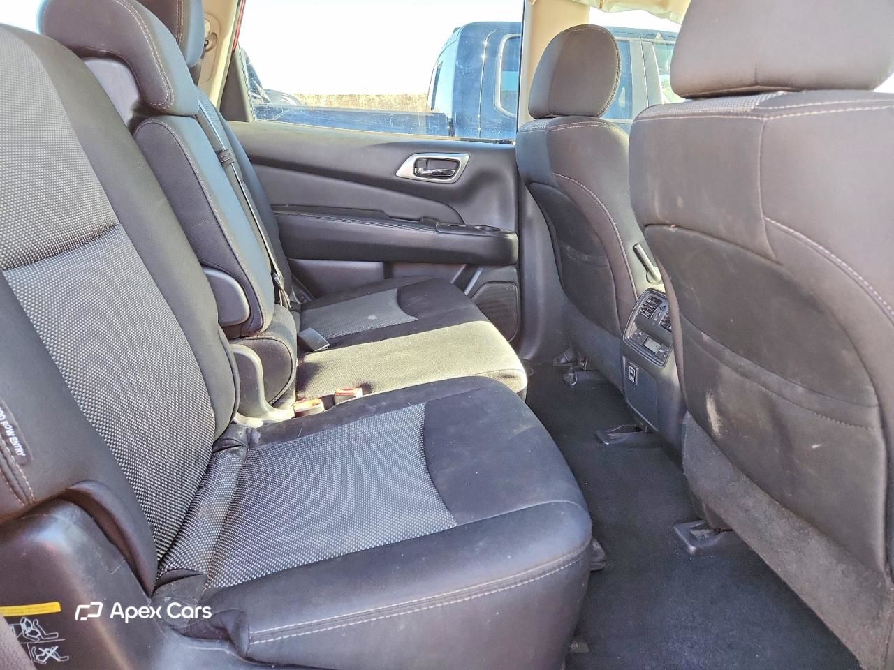 Nissan Pathfinder 2018