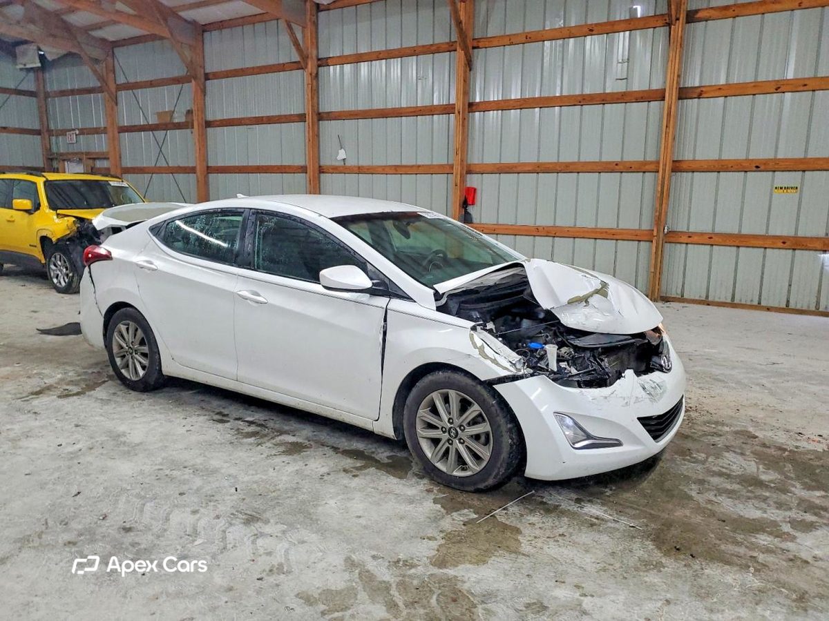 Hyundai Elantra 2016