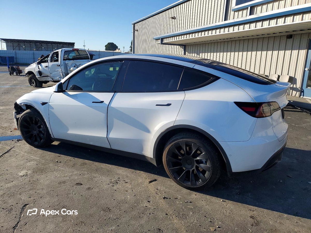 Tesla Model Y 2022