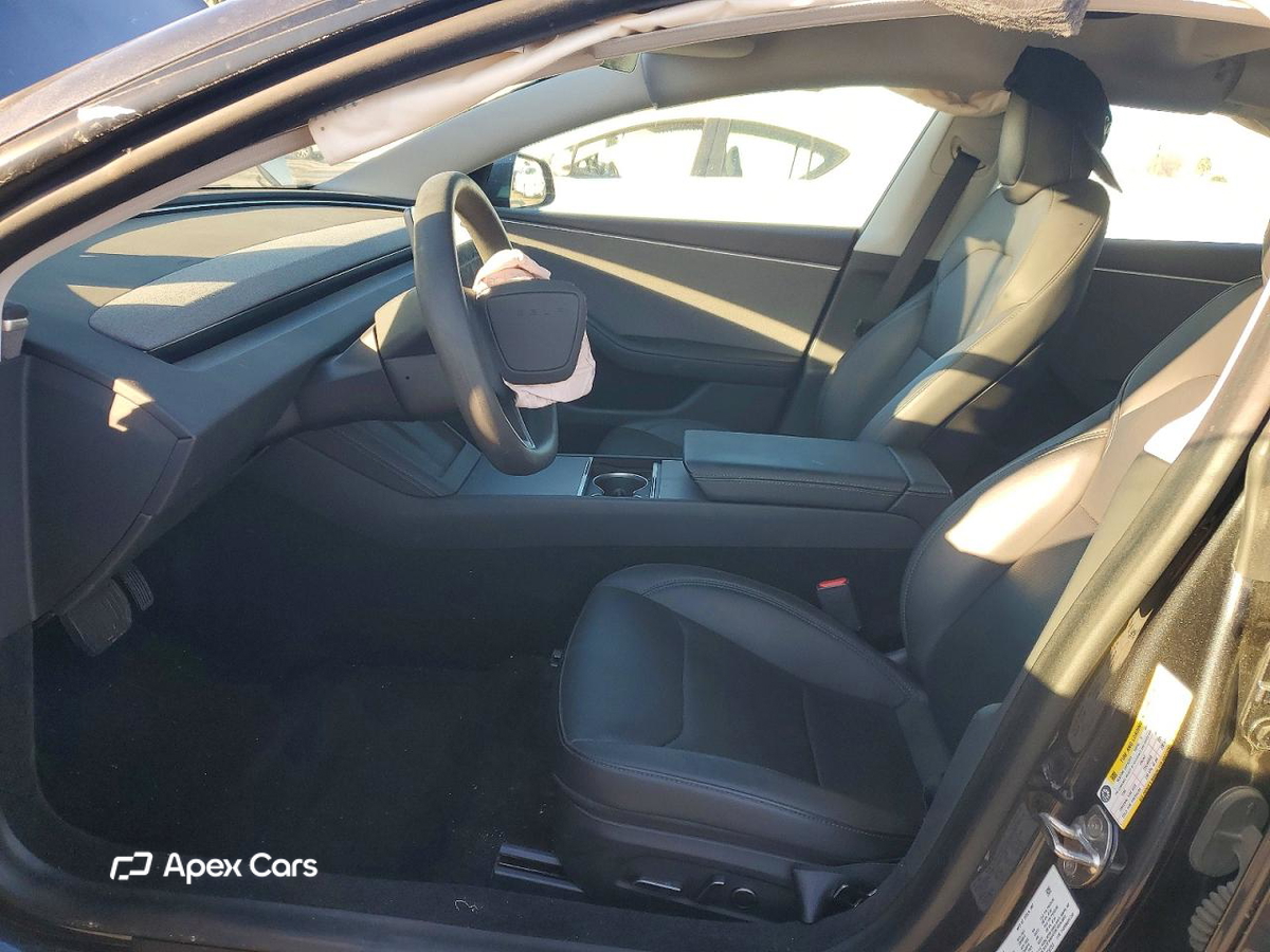 Tesla Model 3 2024