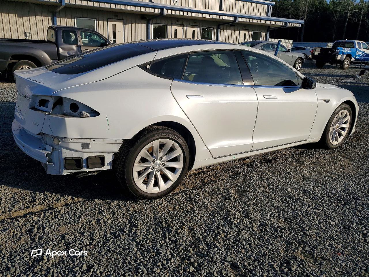 Tesla Model S 2016