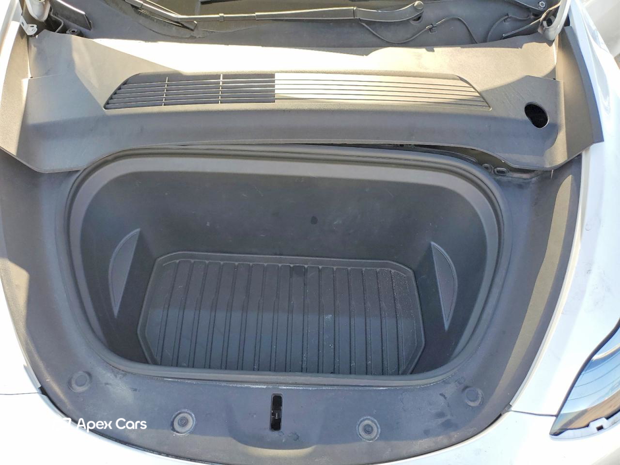 Tesla Model Y 2020