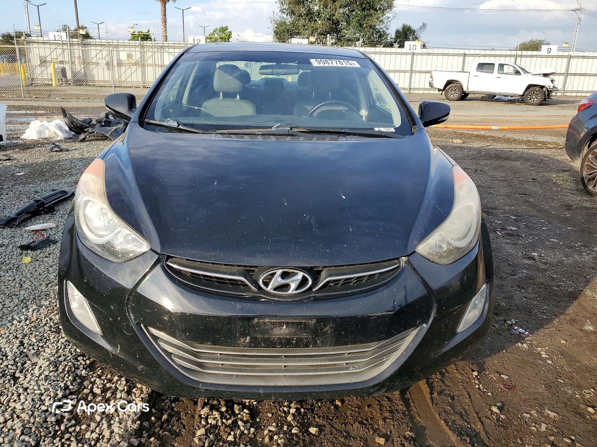 Hyundai Elantra 2013