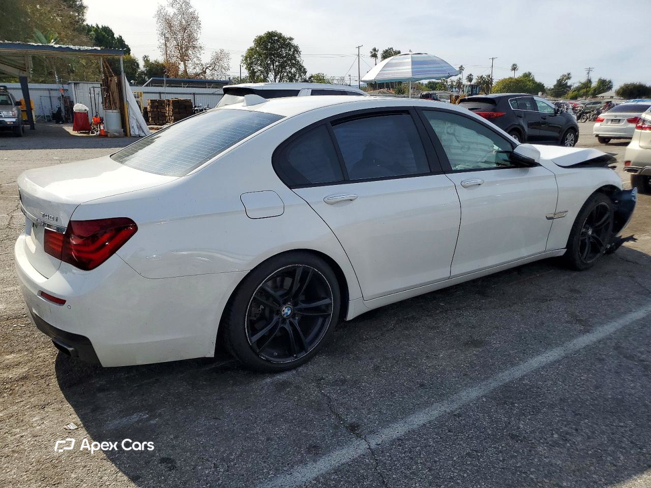 BMW Series 7 2015