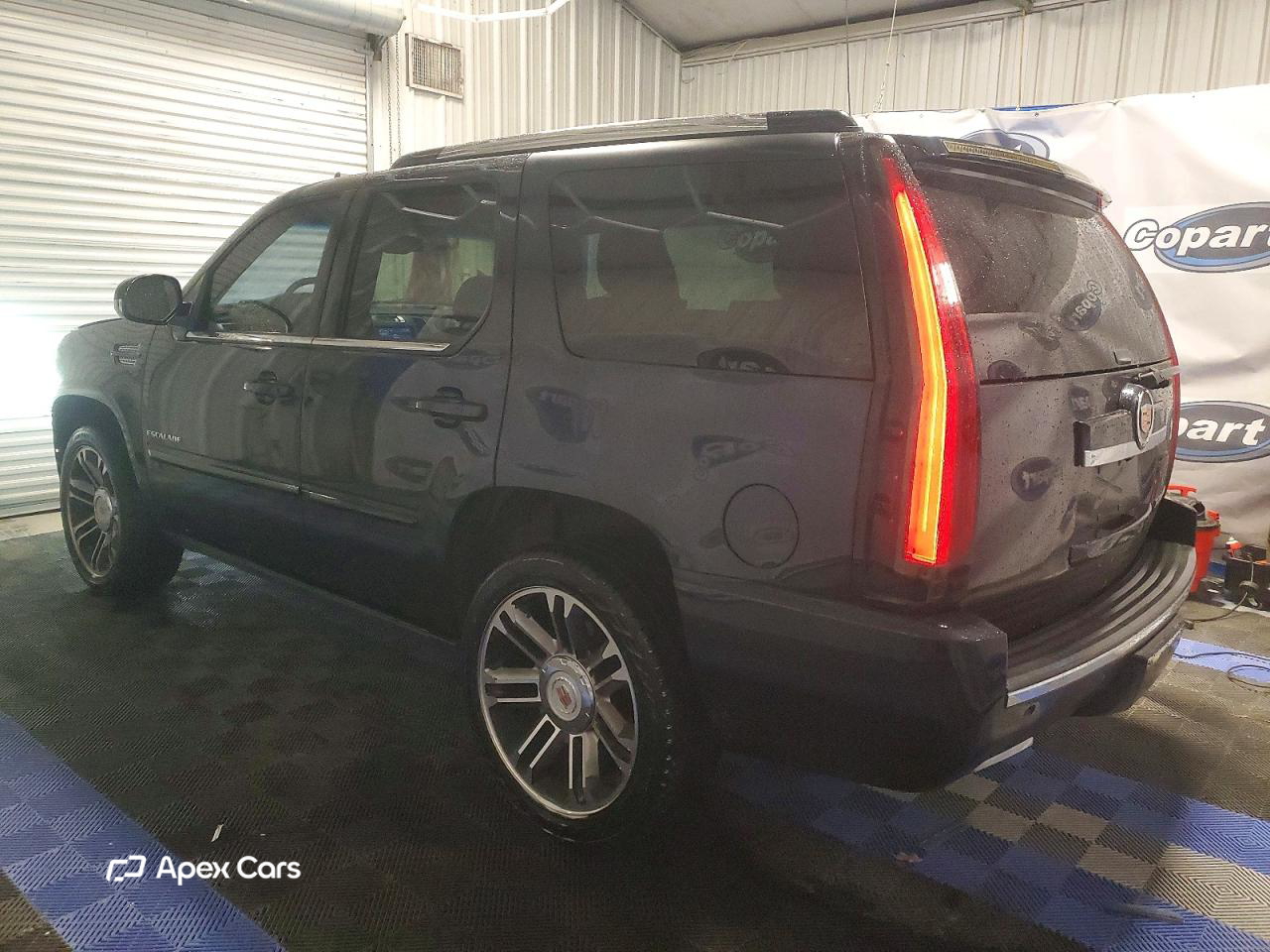 Cadillac Escalade 2013