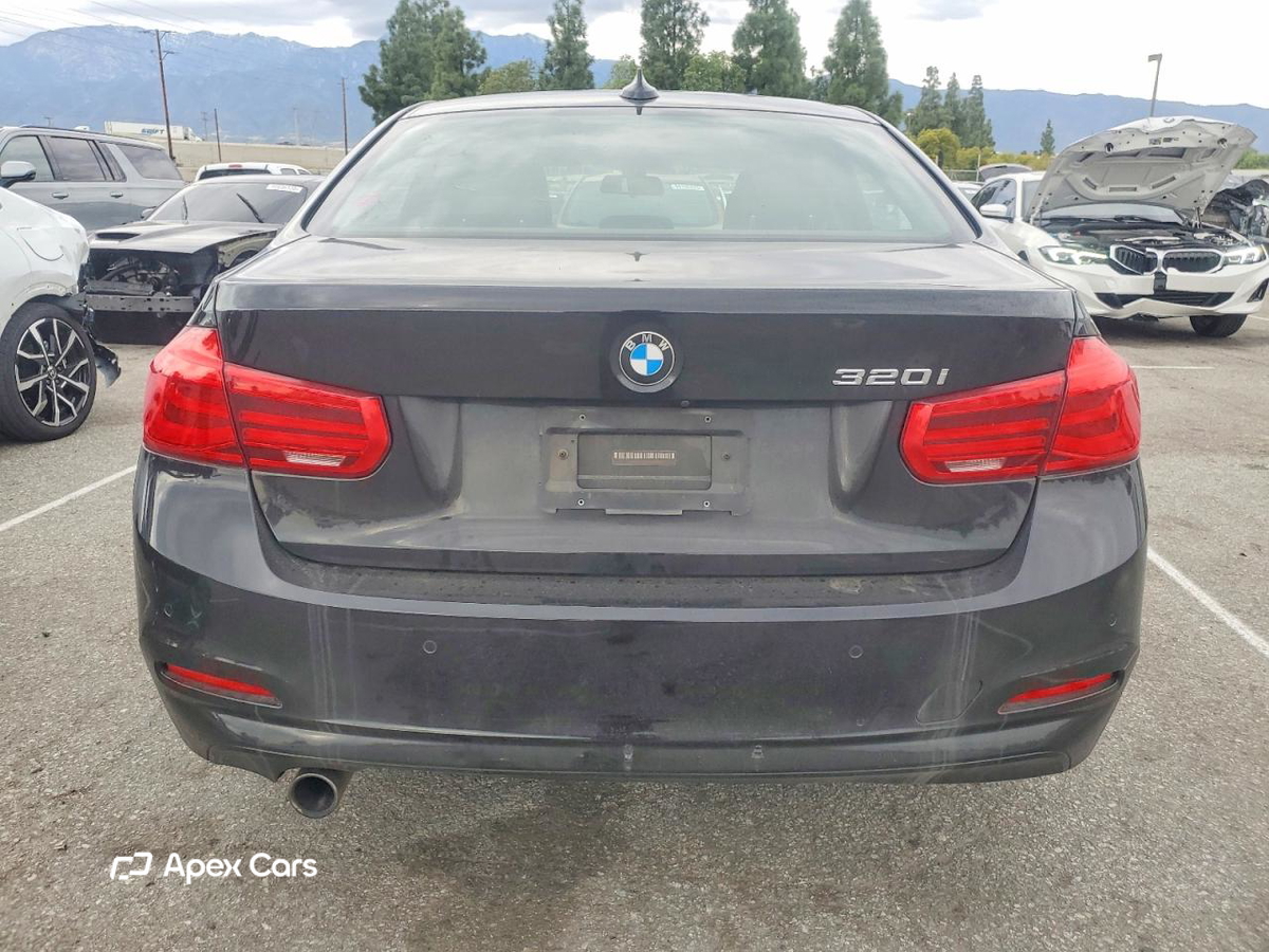 BMW Series 3 2017