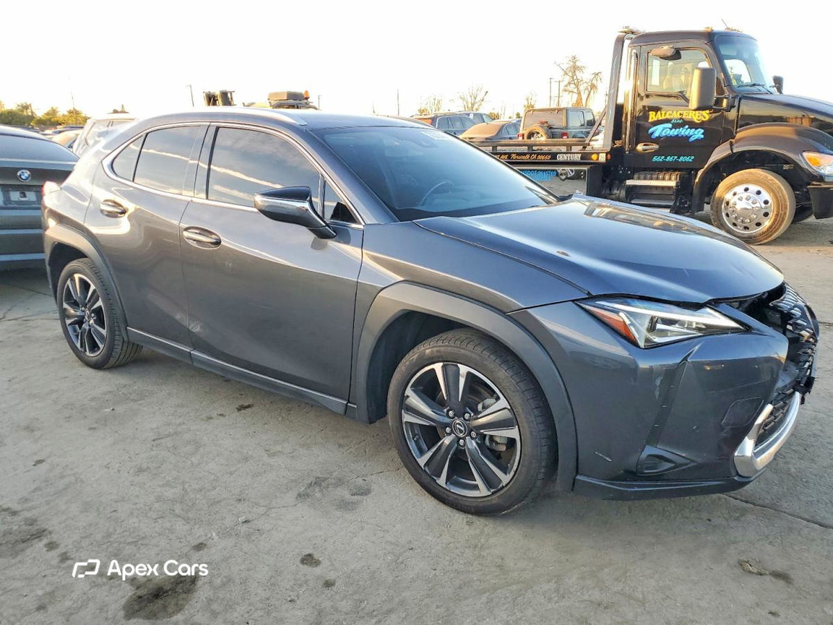 Lexus UX 2022