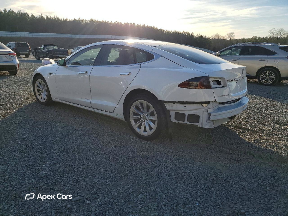 Tesla Model S 2016