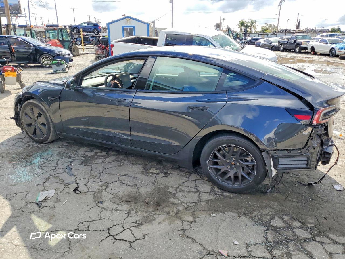 Tesla Model 3 2024