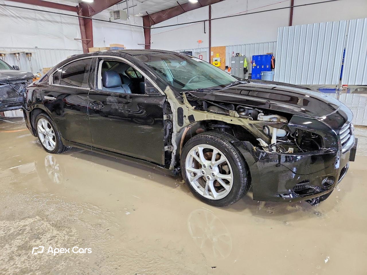 Nissan Maxima 2012