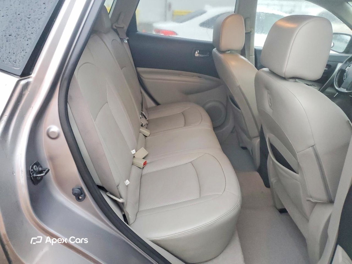 Nissan Rogue 2012