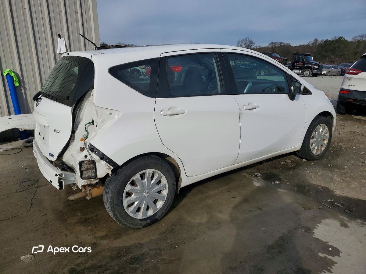 Nissan Versa 2016
