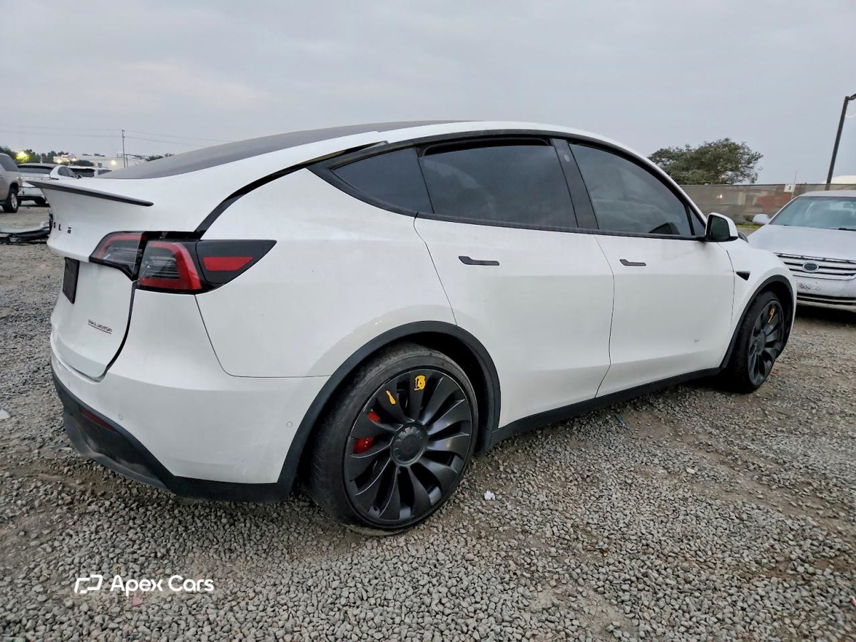 Tesla Model Y 2022