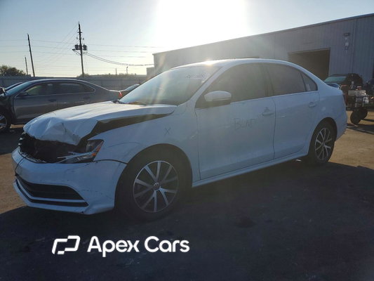 Volkswagen Jetta 2017 - Image 1 of 13