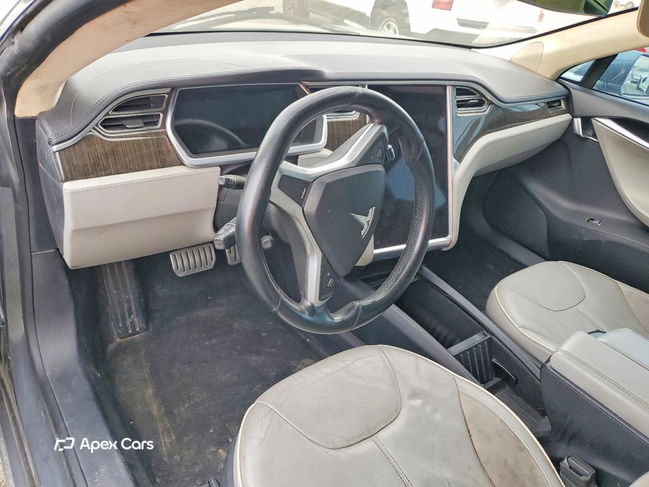 Tesla Model S 2013