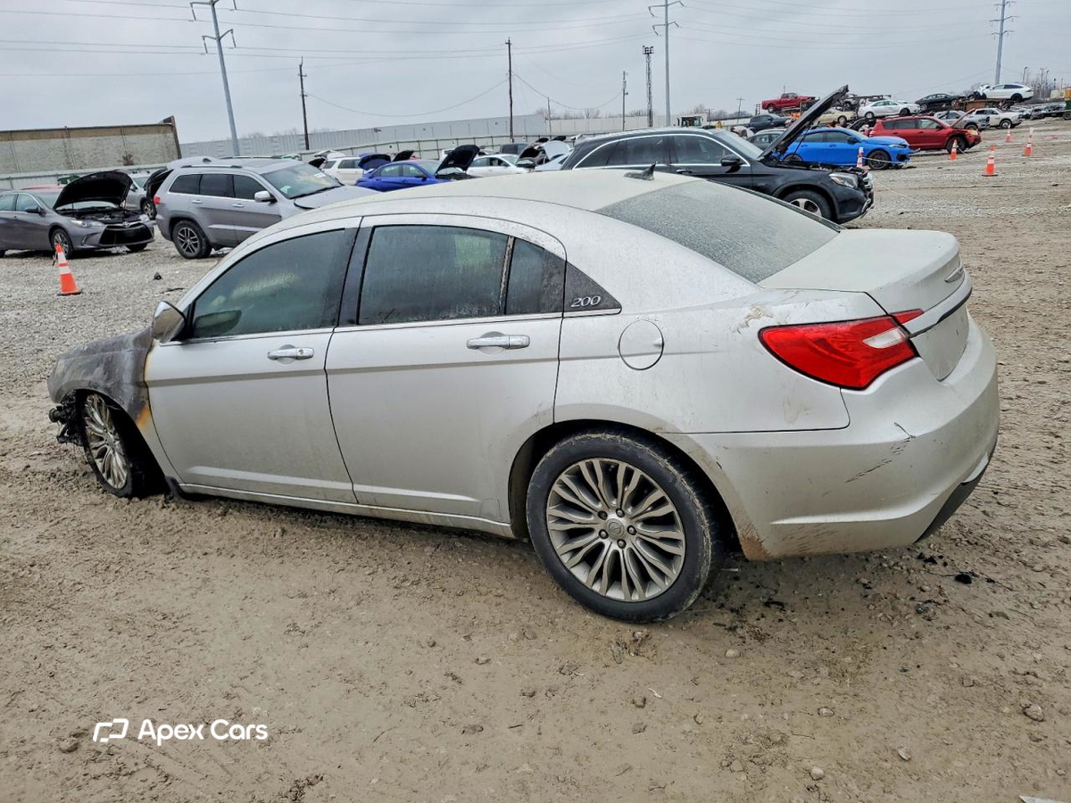 Chrysler 200 2012